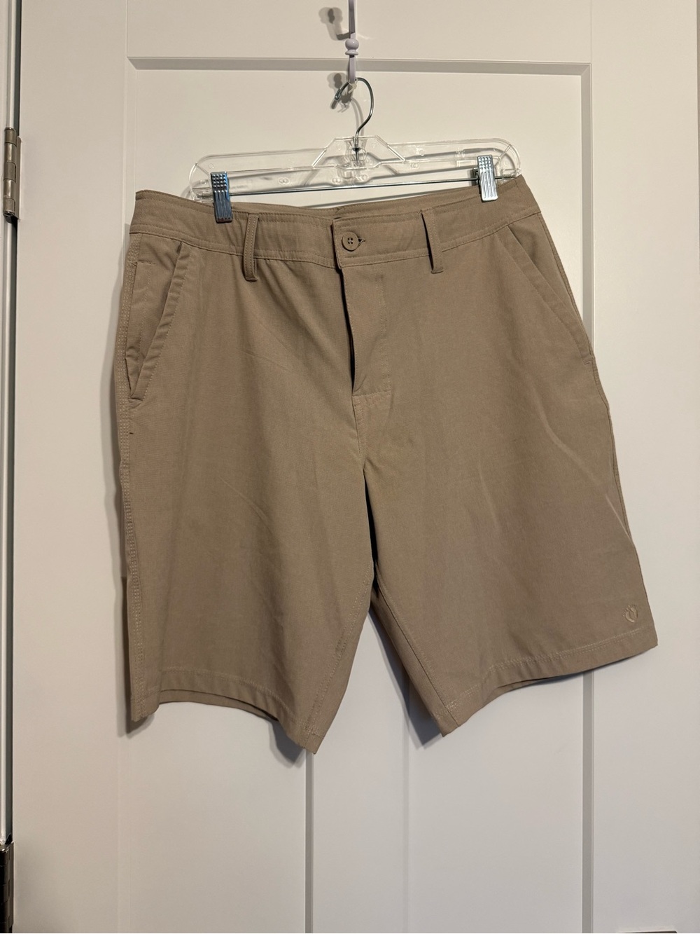 Hang Ten Men's Khaki Flat-Front Shorts - Picture 8 of 10